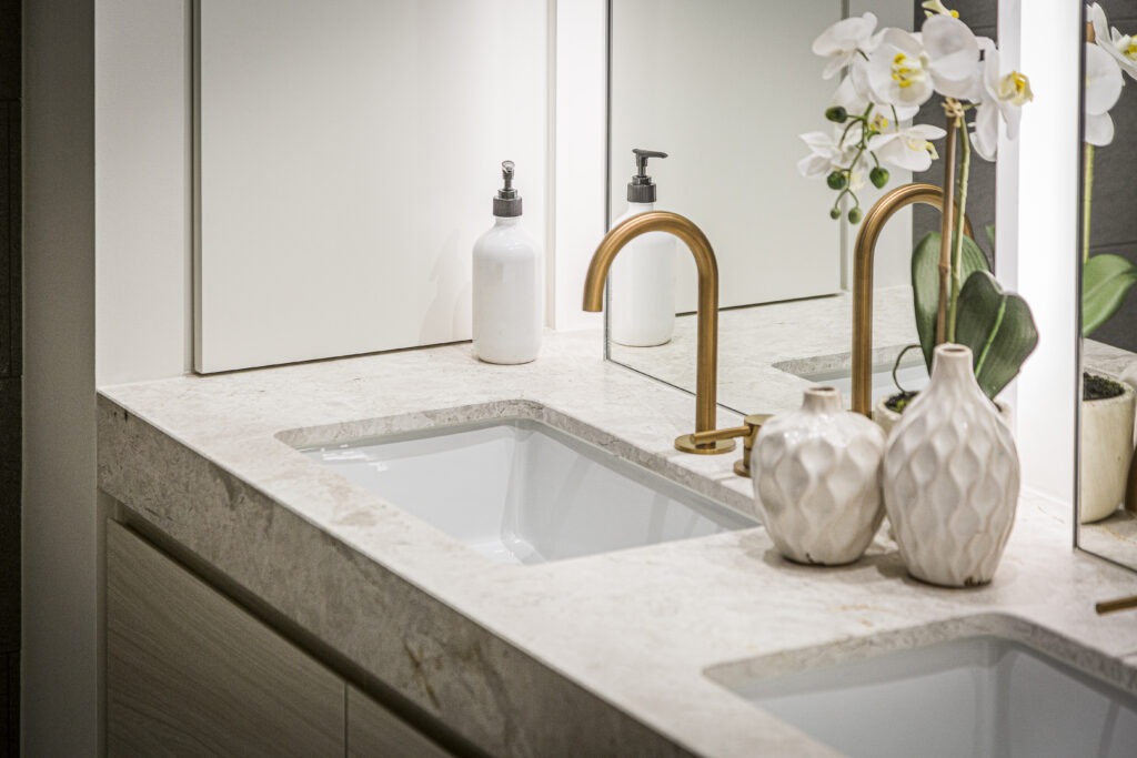 Modern porcelain bathroom countertops with sleek design, durable surface, and elegant finish – a rising trend in contemporary bathroom interiors.